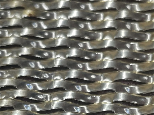 Raised expanded stainless steel mesh sheet