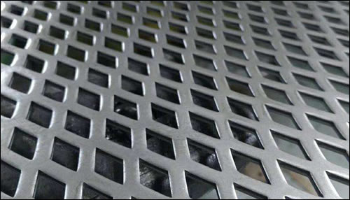 Perforated Steel Sheets Checkered in Diamond Hole for Anti Skip Flooring Panels