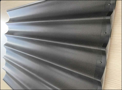 Corrugated perforated sheet for baking trays