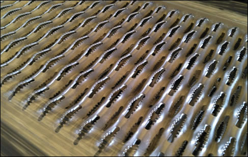 Safety Grating Tread Plate Hot Dipped Galvanized Steel 1/8 inch